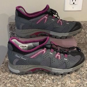 Pearl Izumi Cycling Shoes, gray and wine, size 8